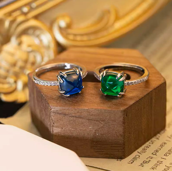 Four Claw Diamond Women's Colorful Treasure Ring